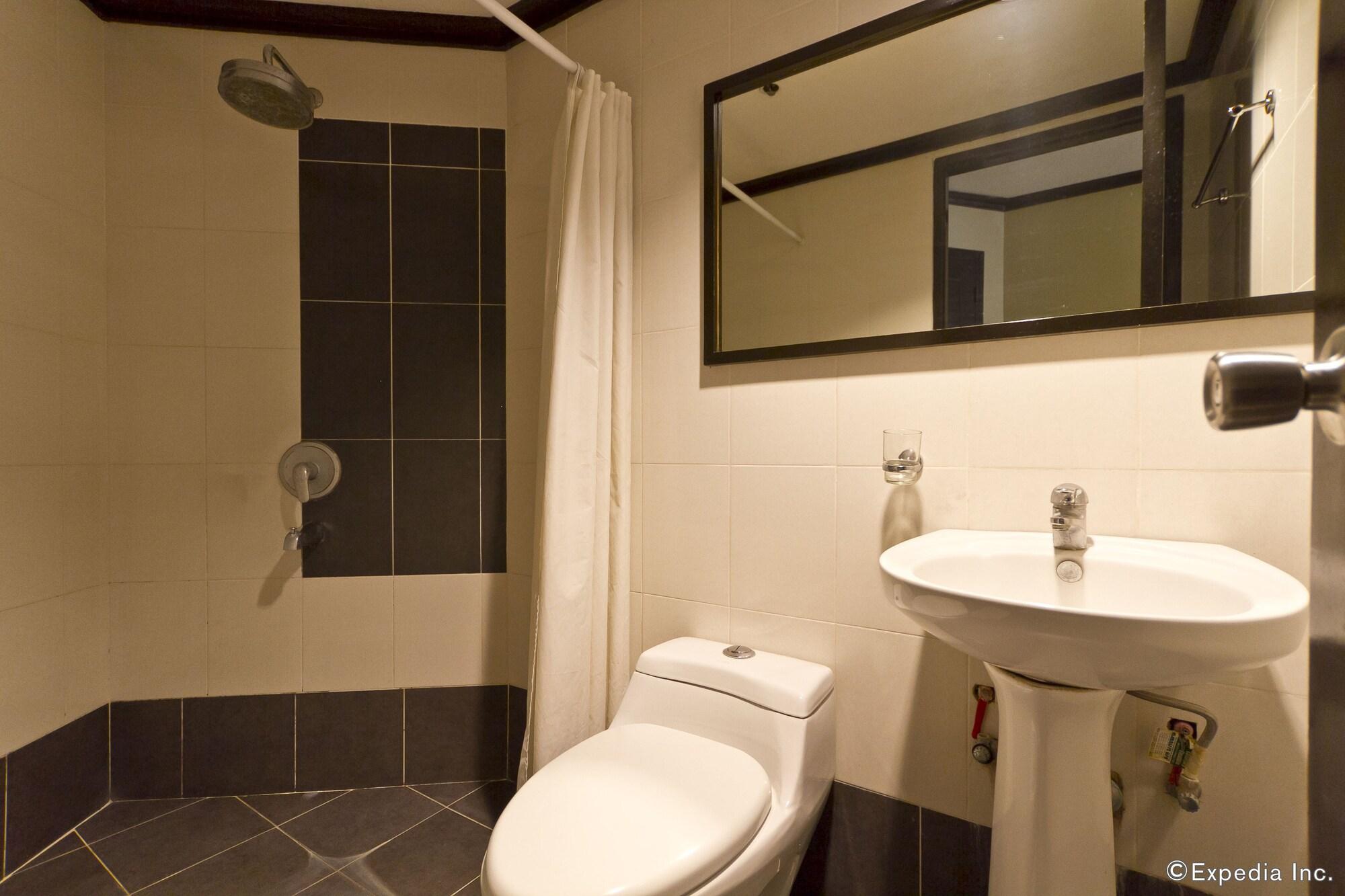 Richmond Plaza Hotel Tabok Bagian luar foto
