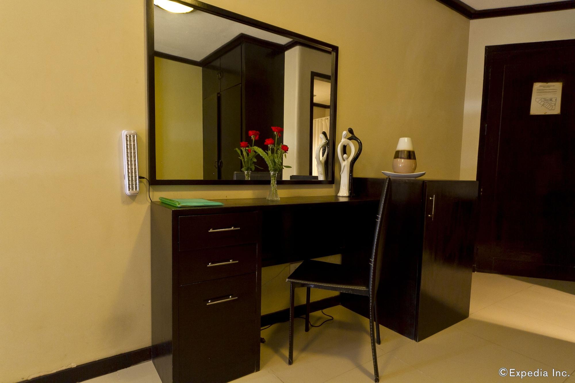 Richmond Plaza Hotel Tabok Bagian luar foto