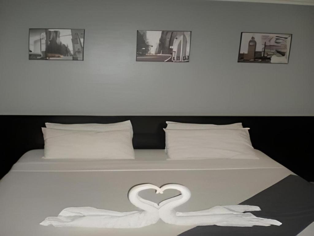 Richmond Plaza Hotel Tabok Bagian luar foto