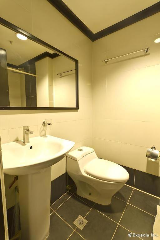Richmond Plaza Hotel Tabok Bagian luar foto