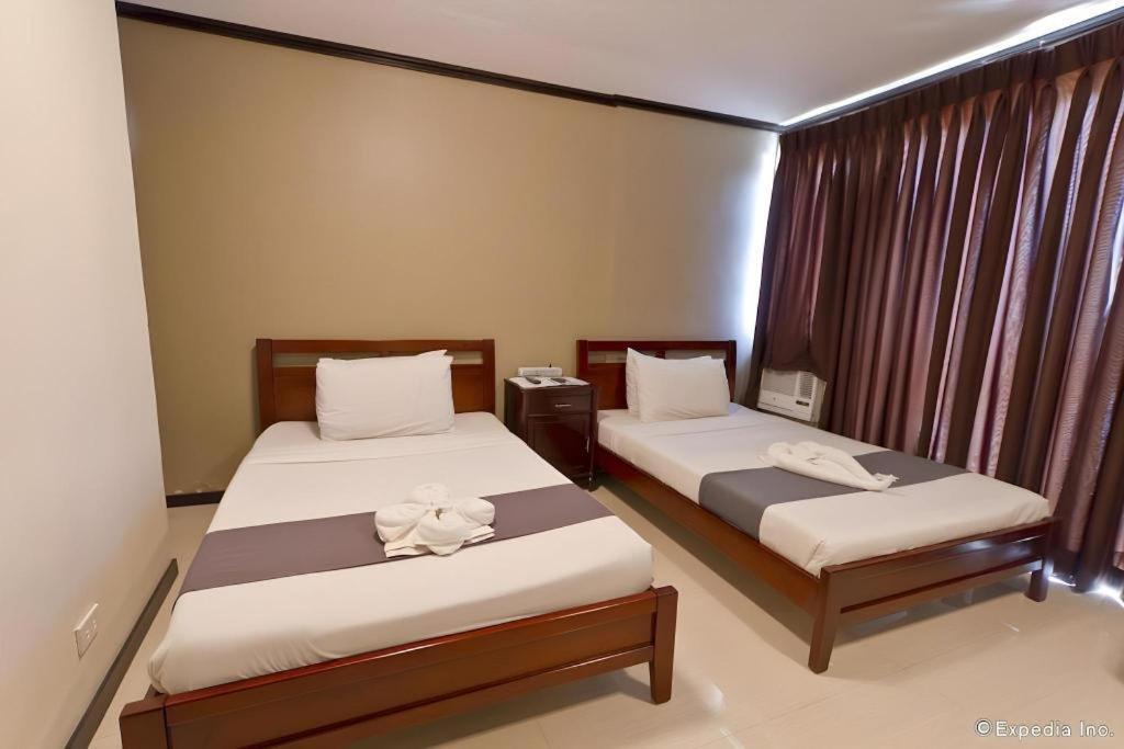 Richmond Plaza Hotel Tabok Bagian luar foto