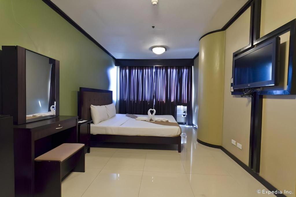 Richmond Plaza Hotel Tabok Bagian luar foto
