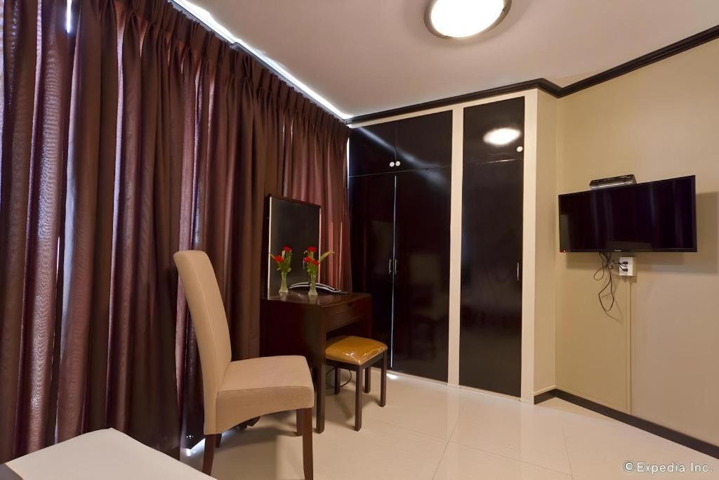 Richmond Plaza Hotel Tabok Bagian luar foto