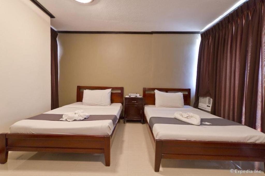 Richmond Plaza Hotel Tabok Bagian luar foto